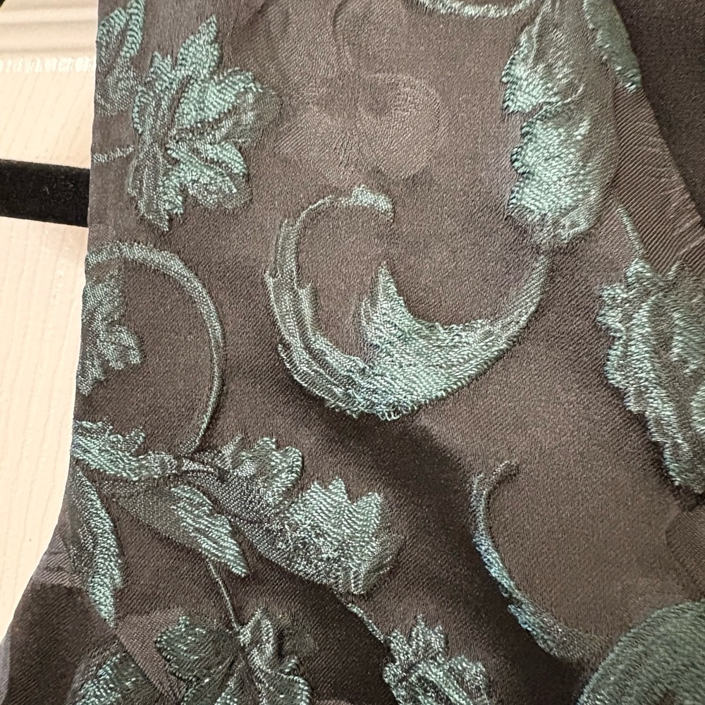 Molly Bracken Black and Green Textured Midi Dress